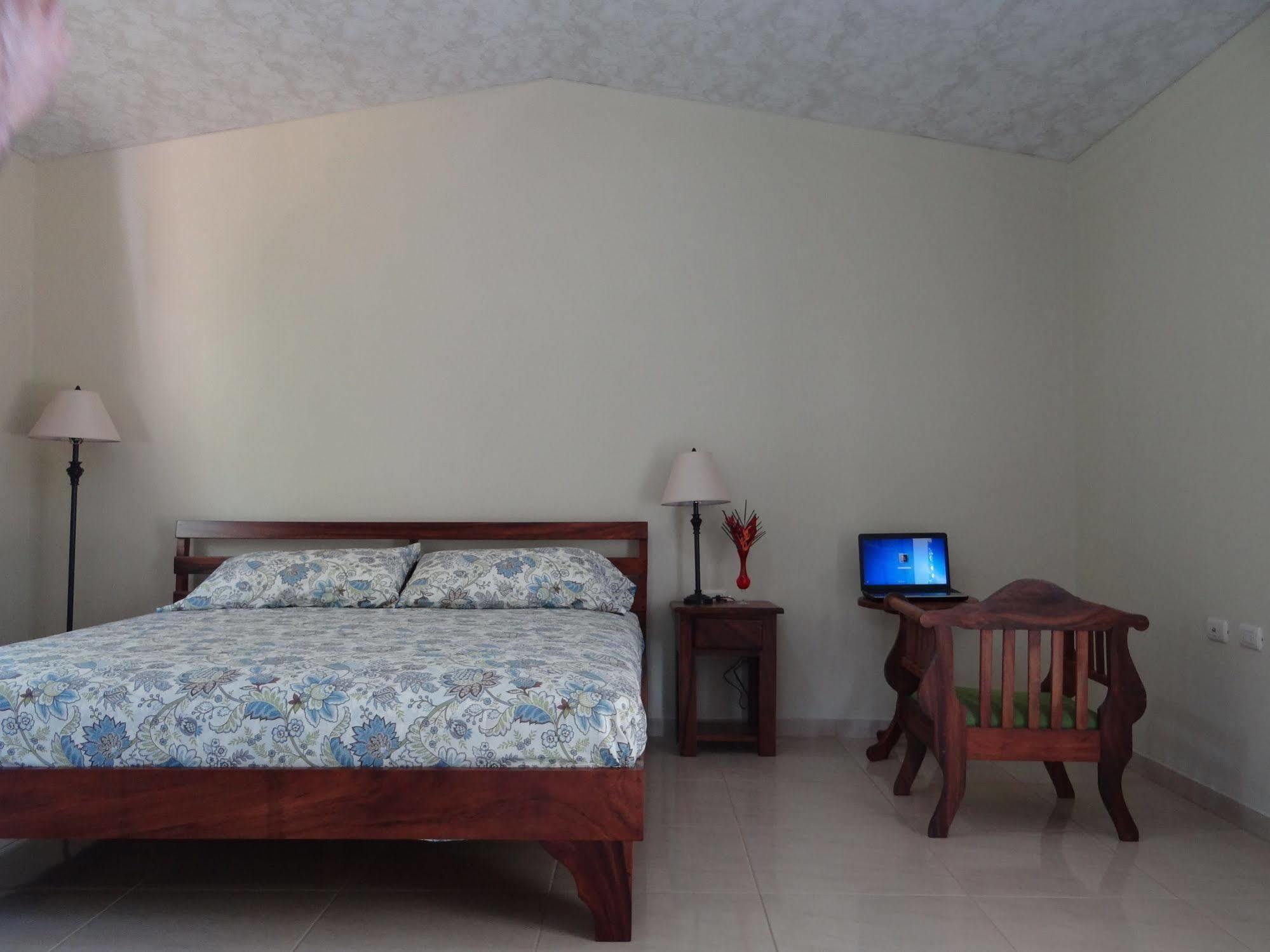 B&B Garden Γκρέσια Εξωτερικό φωτογραφία